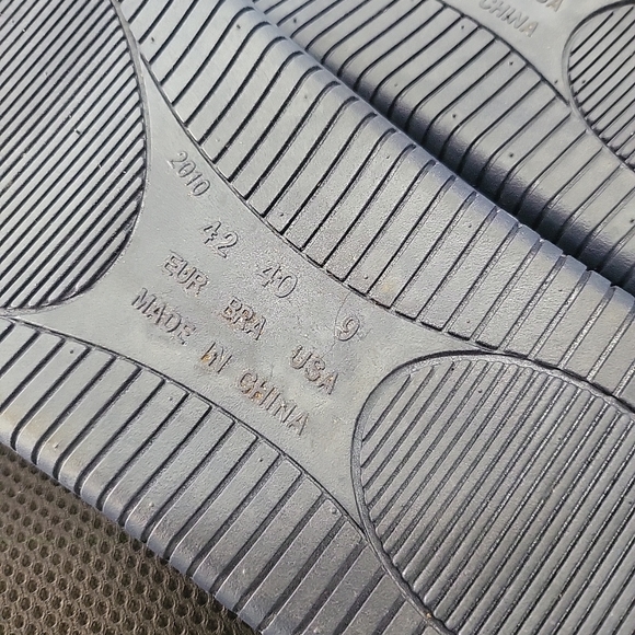 NWT Men's 9 Medium Wave Zone Patriotic Red White & Blue Flip Flops Sandals - Picture 8 of 8